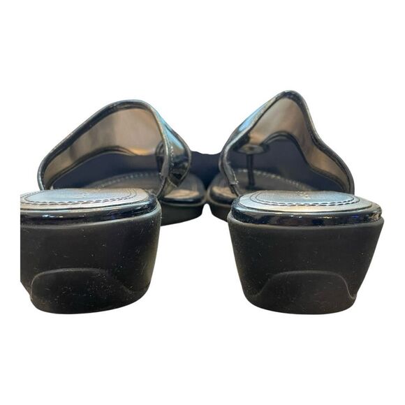 Marc Fisher Black Sandals with Metallic Medallion - Picture 4 of 7